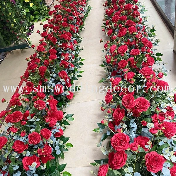 floral runner with roses