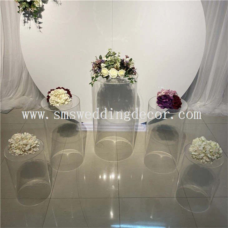 pedestal transparent