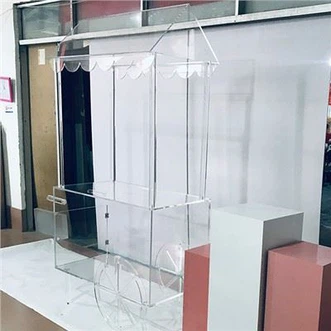 Süßer Trolley für die Hochzeit
