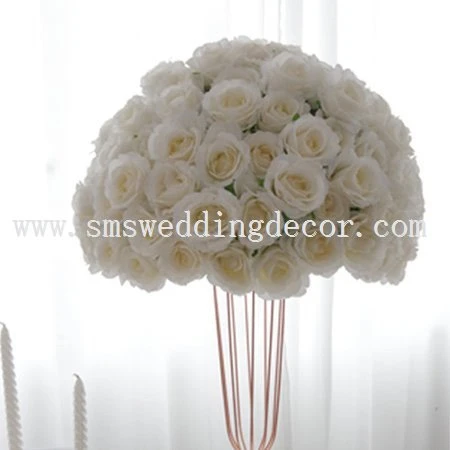 Weiße Blumenkugeln für Mittelstücke