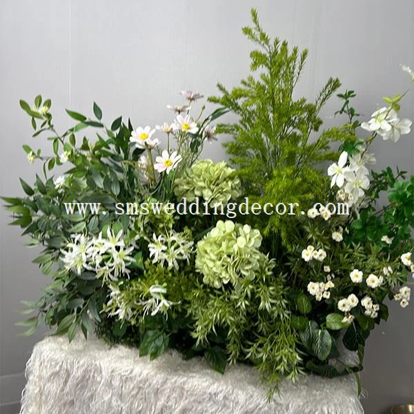 green flower arrangements for weddings