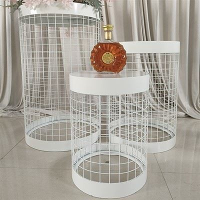 Display-Sockel aus Draht