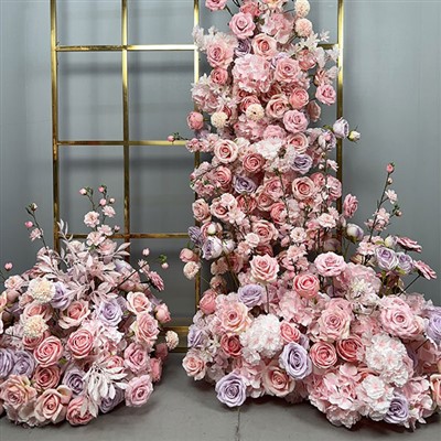 Blumen für den Brauttisch