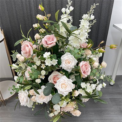 Rustikale florale Tafelaufsätze für Hochzeiten